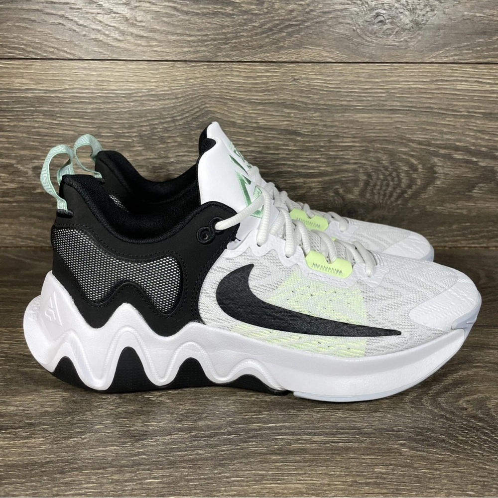 Nike Men's Giannis Immortality 2 White Black Basketball Shoes Sneakers Trainers